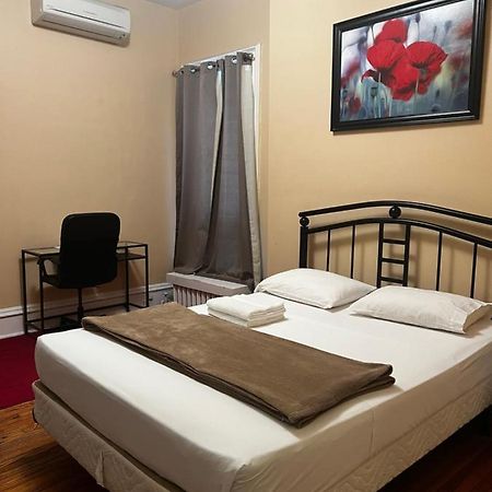 Adas Guesthouse Toronto Esterno foto